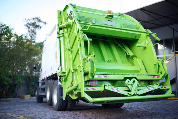 Best Attic Cleanout Services  in Seneca, MO